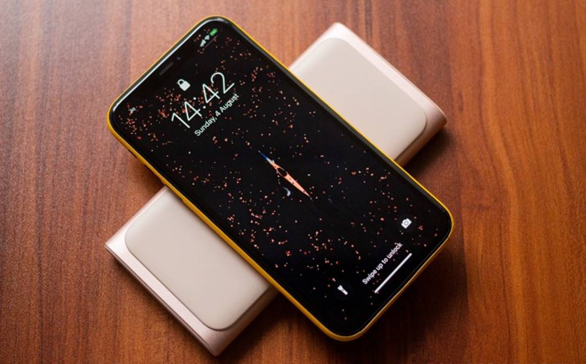 4. Samsung Wireless Power bank 10000mAh EB-U1200CPNG 4. Samsung Wireless Power bank 10000mAh EB-U1200CPNG