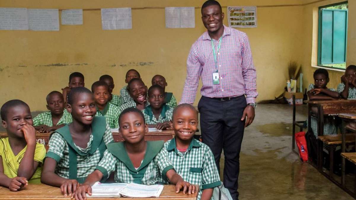 How to become a classroom teacher in Cameroon